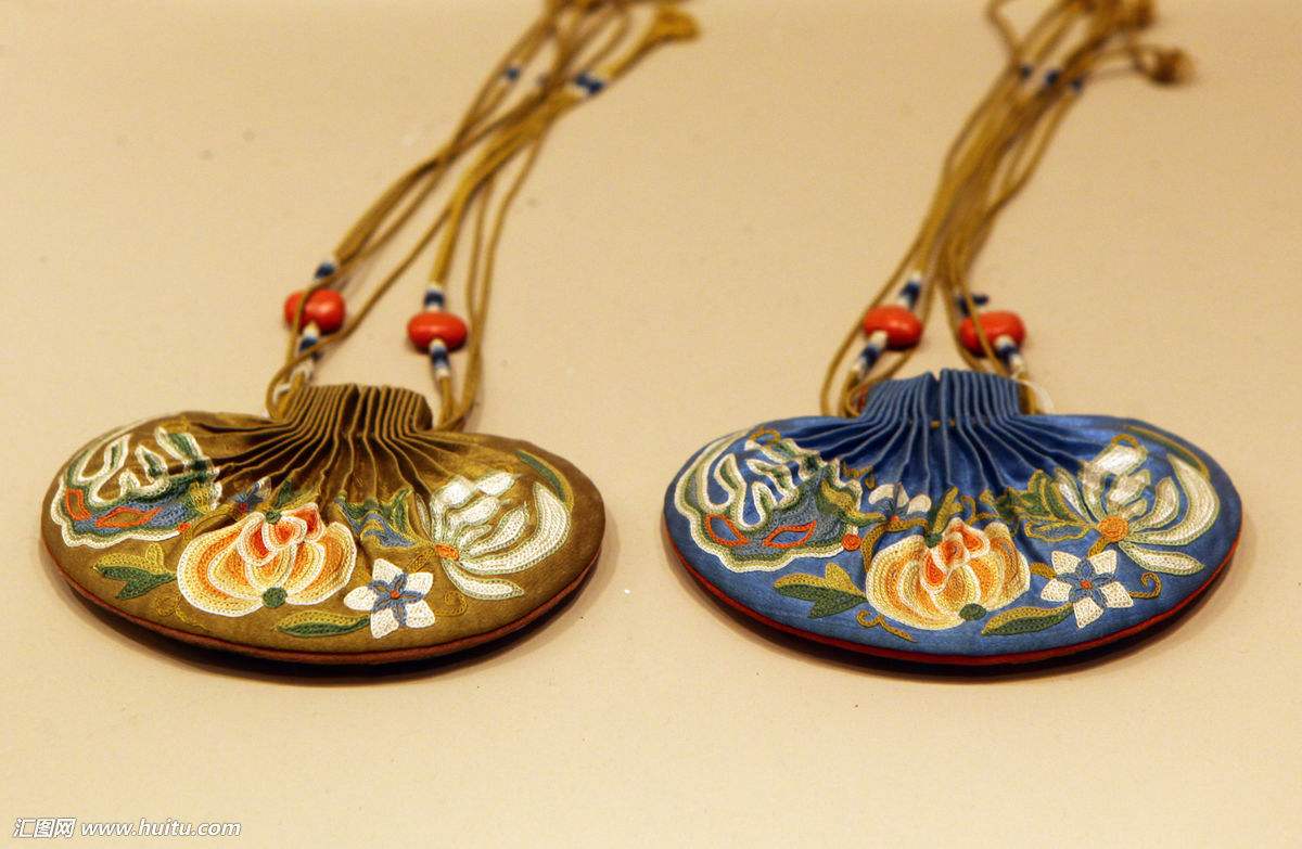 中國荷包蝴蝶結刺繡加工